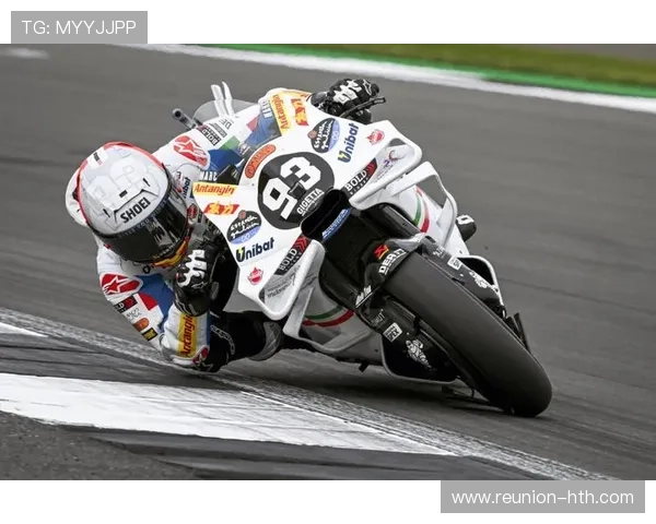 MotoGP赛季战况激烈 各大车队争夺总冠军席位进入白热化阶段