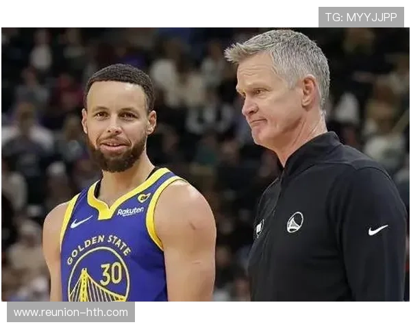 詹姆斯领衔湖人迎战勇士库里复出成焦点NBA季后赛前瞻